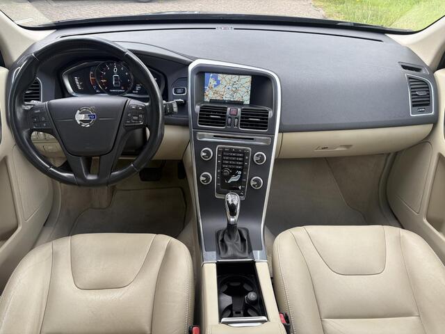 Volvo XC60 2.0 T5 Nordic+ | Panorama dak | Camera | Leder | Parkeer sensoren | Blond leder |