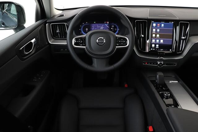 Volvo XC60 T6 PLUG-IN HYBRID AWD ULTRA DARK -PANO.DAK|HEAD-UP DISP.|360°CAM|TREKHAAK|HK-AUDIO