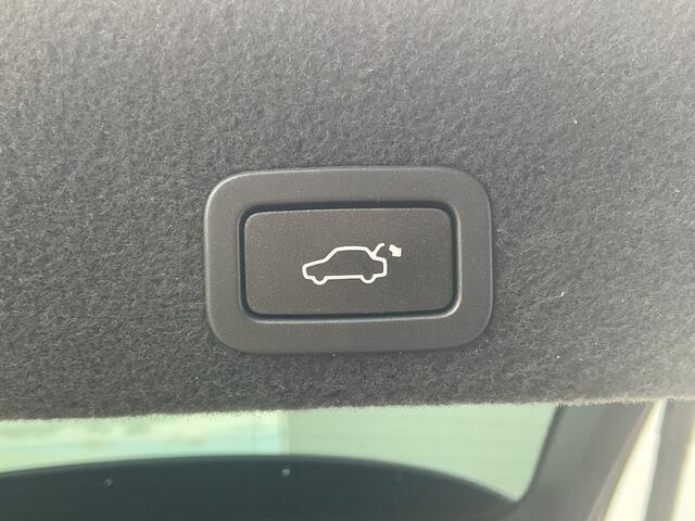 Volvo XC60 2.0 D3 FWD Polar Trekhaak Leer Stoelverw Elek.Klep Pdc Voll.Onderhouden