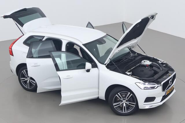 Volvo XC60 T5 AWD Momentum | BLIS | Stoelverwarming | Apple Carplay | 20 Inch | Getint Glas