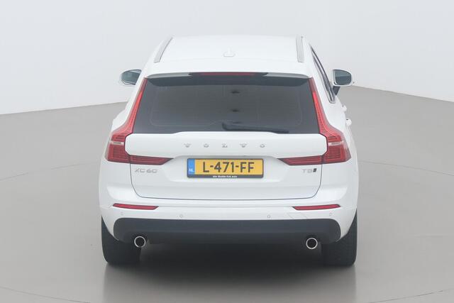 Volvo XC60 T5 AWD Momentum | BLIS | Stoelverwarming | Apple Carplay | 20 Inch | Getint Glas