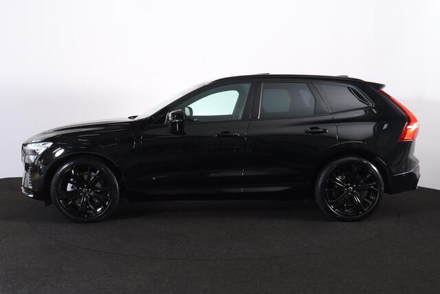 Volvo XC60 T6 Recharge AWD Ultra Black Edition - Luchtvering - Head-up display - Nappaleder - Voorstoelen elektr. verstelbaar met geheugen, ventilatie en massage - 360­° camera - IntelliSafe Assist & Surround - 21" LMV - Panoramisch schuif-/kanteldak - Harman Kardon