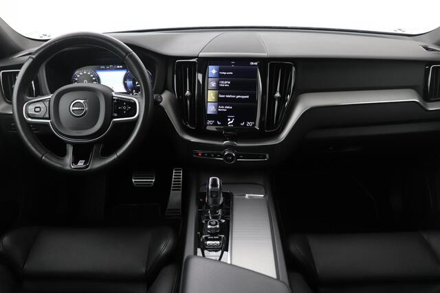 Volvo XC60 T8 Twin Engine Inscription | ACC | Panoramadak | Trekhaak | BLIS | Stoel+Stuurverwarming