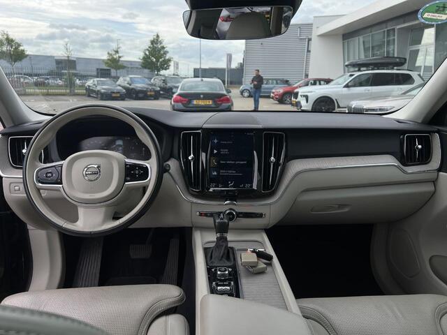 Volvo XC60 2.0 T5 AWD Inscription | Trekhaak | Stoel koeling + verwarming | Adaptieve cruise controle | Blis | Panorama schuifdak | Camera | Keyless entry | Memory |
