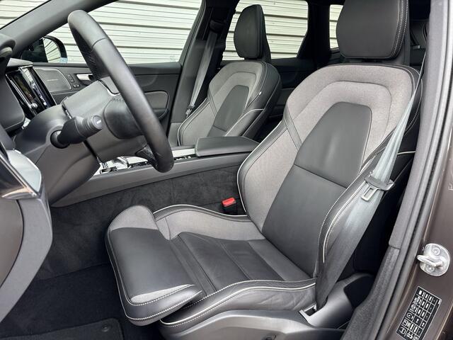Volvo XC60 2.0 T6 Plug-in hybrid AWD Plus Dark / 360° Camera / Sport stoelen / 21" Velgen /