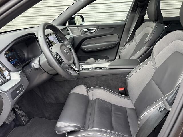 Volvo XC60 2.0 T6 Plug-in hybrid AWD Plus Dark / 360° Camera / Sport stoelen / 21" Velgen /