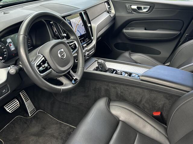 Volvo XC60 2.0 B4 R-Design Automaat, Nappa lederen bekleding met Massage & Ventilatie, 360gr. Parkeer Camera, Stoel verwarming V+A, Trekhaak semi Elektrisch, Keyless Entry. 1e eigenaar.
