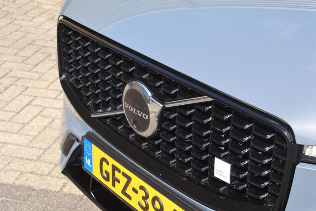 Volvo XC60 T8 Plug-in-hybrid AWD Polestar Engineered | 22" Polestar hoogglans zwart | Trekhaak elektr. | Panoramadak