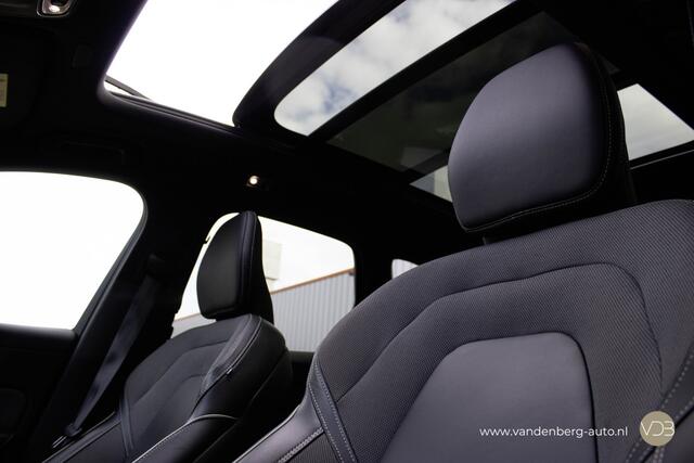 Volvo XC60 2.0 T8 AWD R-Design LEER PANO TREKHAAK HARMAN KARDON