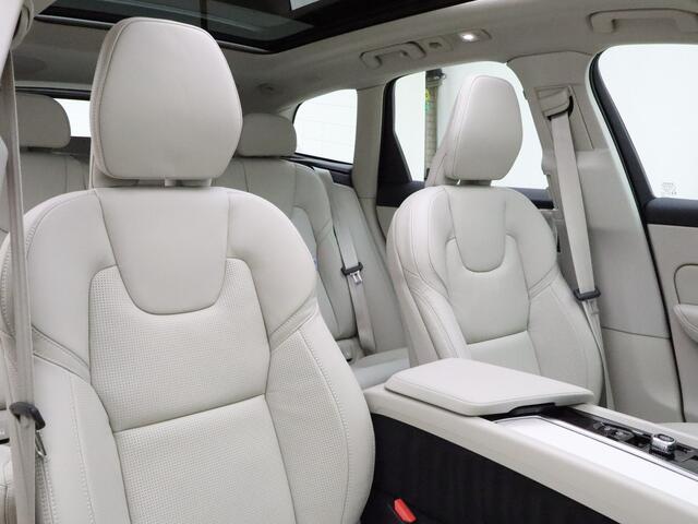 Volvo XC60 T6 AWD 350pk Ultra Bright / Luchtvering / Bowers en Wilkins audio / HUD / 360 camera / Stoelmassage /