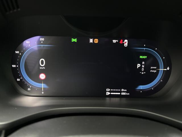Volvo XC60 2.0 T6 Plug-in hybrid AWD Ultra Dark Hybrid, Automaat, Panoramadak, 21 inch wielen, Trekhaak semi elektrisch wegklapbaar, Extra getinte ramen, Harman Kardon audio, Stoelverwarming, Stuurverwarming