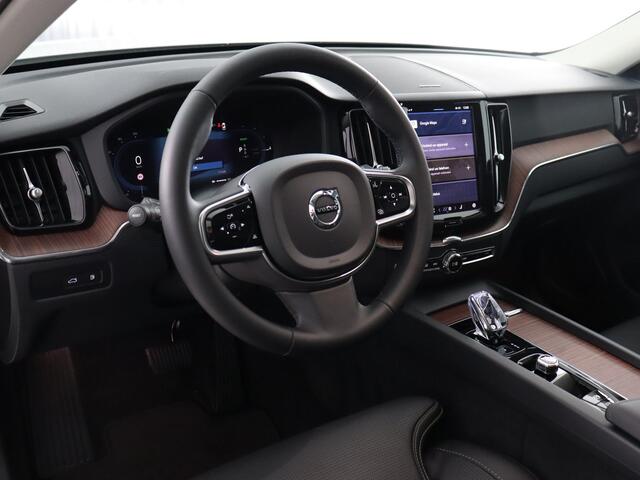 Volvo XC60 2.0 T8 Plug-in hybrid AWD Ultra Black Edition (Luchtvering / Pano / Stoelkoeling-verw. / H&K / 21'')