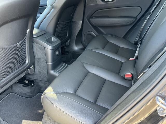 Volvo XC60 2.0 T6 Plug-in hybrid AWD Plus Dark | Pano | 360 Cam | Leder | Harman/Kardon |