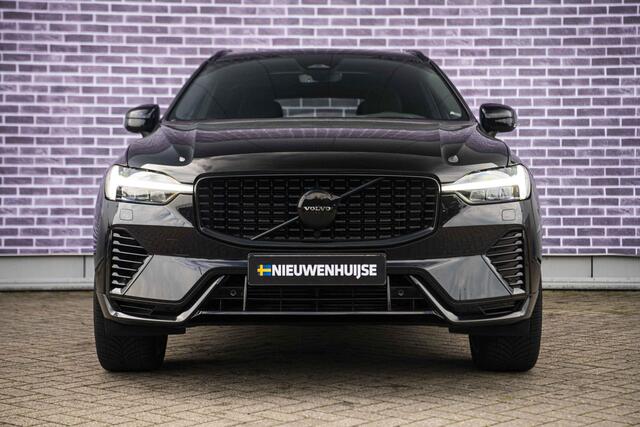 Volvo XC60 2.0 T6 Plug-in hybrid AWD Ultimate Black Edition | Trekhaak | Stoelventilatie en Massage | Adaptieve Cruise Control | Harman Kardon |