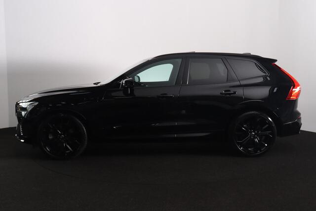 Volvo XC60 T6 Recharge AWD Ultra Black Edition - LONG RANGE - Luchtvering - Panorama/schuifdak - IntelliSafe Assist & Surround - 360º Camera - Adaptieve LED koplampen - Verwarmde voorstoelen, stuur & achterbank - Parkeersensoren voor & achter - Elektr. bedienb. voor
