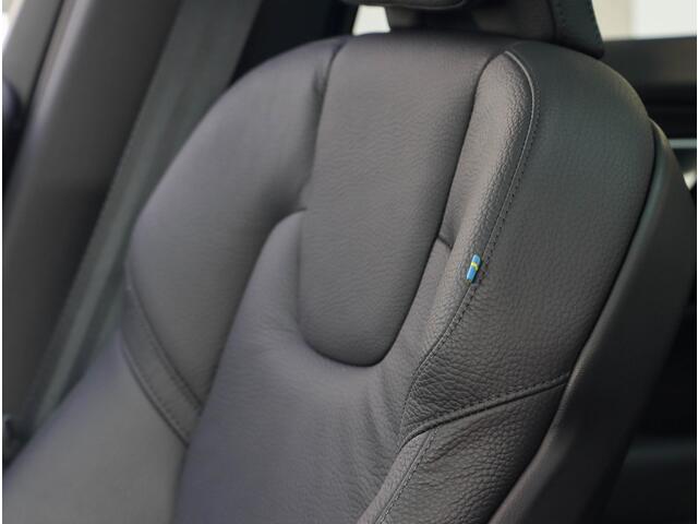 Volvo XC60 T8 Plug-in hybrid AWD Plus Dark 455PK | 360 Cam | 20'' | Winterpakket