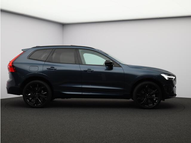 Volvo XC60 2.0 T6 Plug-in hybrid AWD Plus Black Edition / Panoramadak / Elektrische Stoelen / Harman Kardon / Stoel+Stuurverwarming / Getint Glas / BLIS / Keyless /