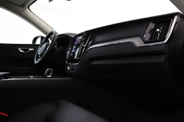 Volvo XC60 RECHARGE T6 AWD ULTIMATE DARK -PANO.DAK|BOWERS&WILKINS|LUCHTVERING|HEAD-UP DISP.|20"