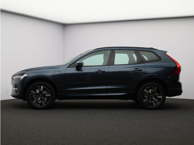 Volvo XC60 2.0 T6 Plug-in hybrid AWD Essential / Adaptive Cruise / Stoel+Stuurverwarming / 19" Wielen / All-Seasonbanden / BLIS / Pilot Assist / Parkeersensoren Voor+Achter /