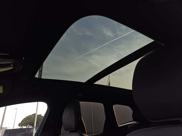 Volvo XC60 T6 Plug-in hybrid AWD R-Design | Rijklaarprijs | Trekhaak | Bowers Wilkins | Long Range |