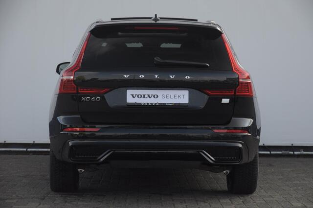 Volvo XC60 T6 350PK Automaat AWD Plus Dark / Adaptieve cruise control / Parkeersensoren met 360 camera / Stoel - en stuurwielverwarming / Elektrische stoelen met geheugen / Getint glas / Apple carplay / Keyless entry / Elektrische achterklep