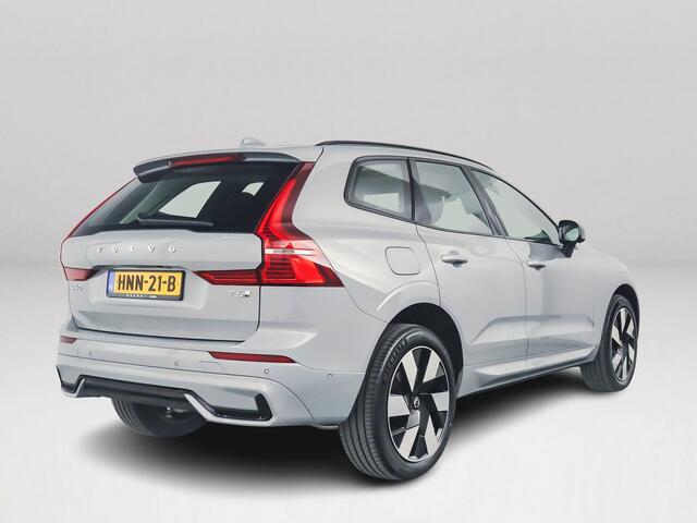 Volvo XC60 T6 Plug-in hybrid AWD Ultra Dark | Panoramadak | Luchtvering | 360º camera | Head-up Display | Stoel- en Stuurverwarming | Harman Kardon | Trekhaak