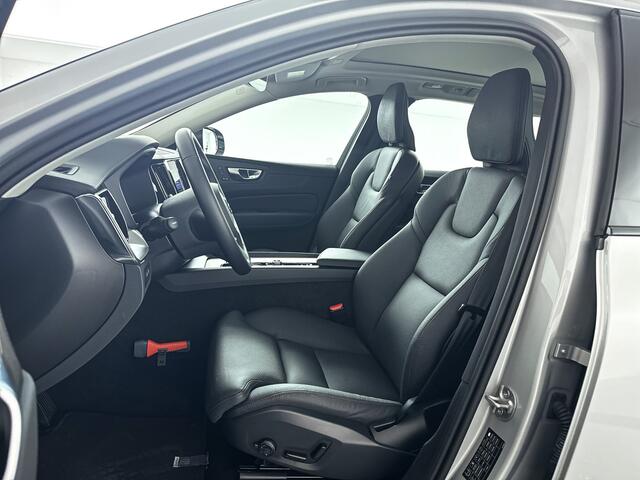 Volvo XC60 T6 Plug-in hybrid AWD Ultra Dark | Panoramadak | 360º camera | Stoel- en Stuurverwarming | Harman Kardon | Trekhaak