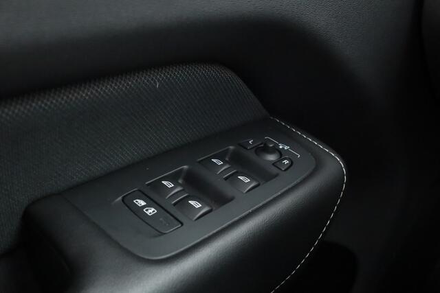 Volvo XC60 T8 Recharge R-Design | Pano | HUD | 360cam | H&K | Elek. Trekhaak | Memory seats | 21''