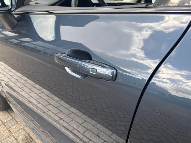 Volvo XC60 2.0 T6 Plug-in hybrid AWD Plus Dark Panoramadak | 360 camera | Memory | Trekhaak