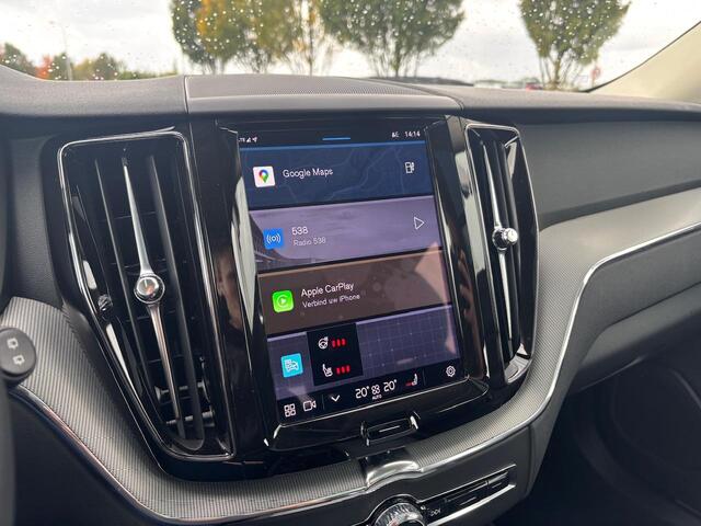 Volvo XC60 2.0 T6 Plug-in hybrid AWD Plus Dark Panoramadak | 360 camera | Memory | Trekhaak