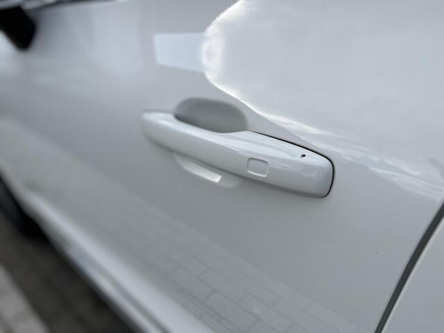 Volvo XC60 2.0 T8 Twin Engine AWD Inscription | Luchtvering | Stoelmassage | Trekhaak |