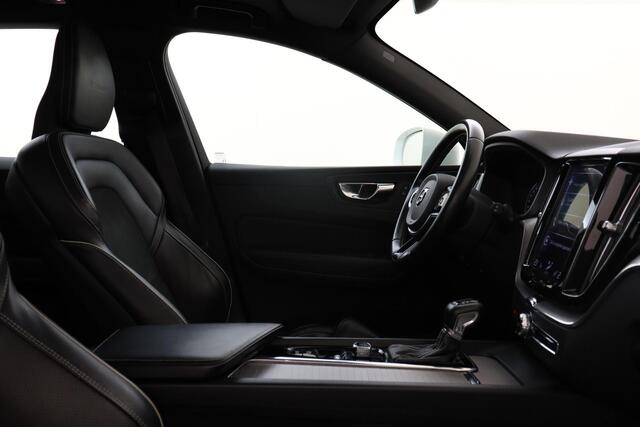 Volvo XC60 T4 AUT. R-DESIGN -PANO.DAK|KEYLESS|TREKHAAK|PDC|VERW.VOORSTOELEN|BLIS