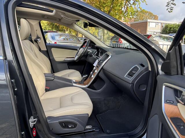Volvo XC60 2.4 D5 AWD 220pk Euro6 Summum ACC Keyless Pano Harman Kardon