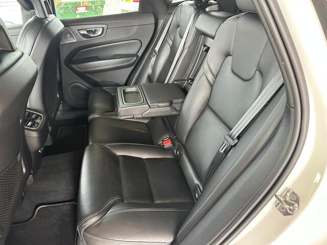 Volvo XC60 2.0 D5 AWD R-Design