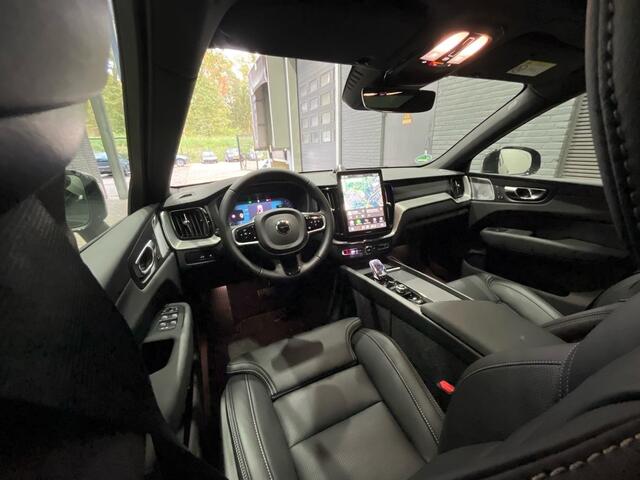 Volvo XC60 T6 Plug-in hybrid Ultra Black Edition | FACELIFT | Luchtvering | Bowers&Wilkins | 22 Inch | Massage | Head-Up