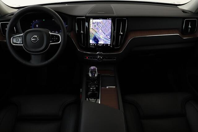 Volvo XC60 T6 PLUG-IN HYBRID AWD ULTIMATE BRIGHT -PANO.DAK|GEVENT.LEDER+MASSAGE|LUCHTVERING|TREKHAAK|360°CAM|HARMAN/KARDON