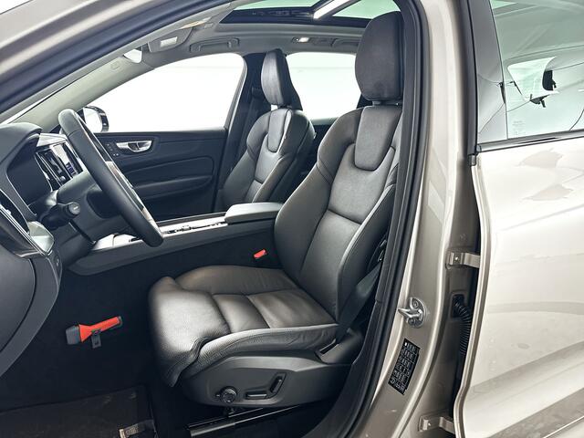 Volvo XC60 T6 Plug-in hybrid AWD Plus Dark | Panoramadak | 360° camera | Stoel- en Stuurverwarming | Trekhaak