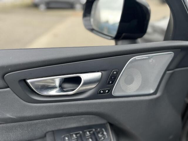 Volvo XC60 T8 Plug-in hybrid AWD Ultimate Dark