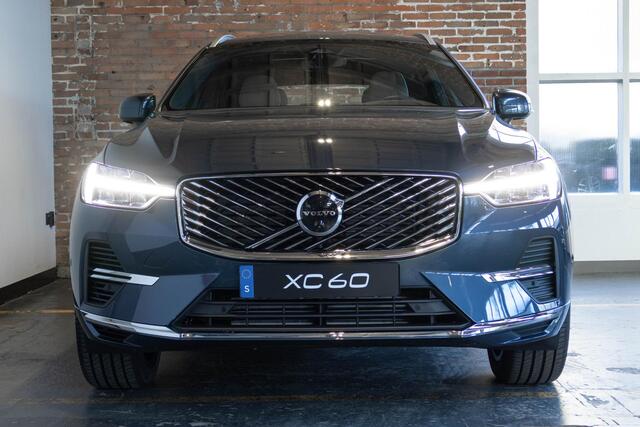 Volvo XC60 2.0 T6 Plug-in hybrid AWD Plus Bright | Luchtvering | Head-up Display | 360º Camera | Schuif/Kantel Panoramadak | Harman Kardon Premium Audio | Elektrisch Verstelbare Voorstoelen | Google Infotainment |