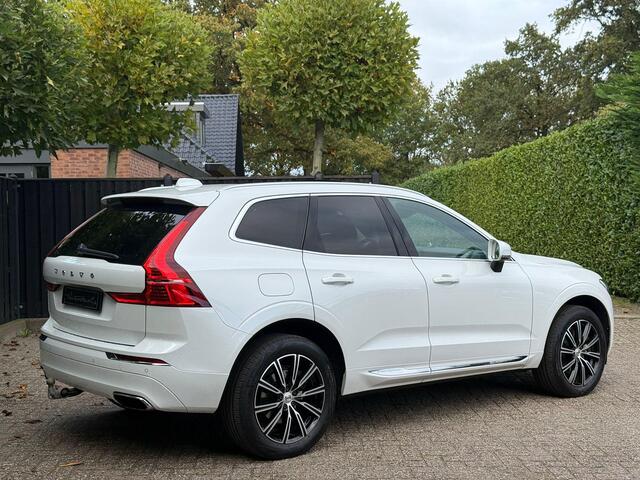 Volvo XC60 2.0 T8 Twin Engine AWD Inscription B&W luchtvering