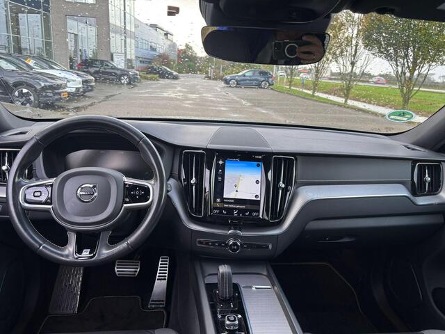 Volvo XC60 B5 R-Design 20"L.M.Velgen|Park.Verwaring|Donker Glas|Automaat