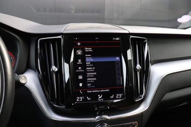 Volvo XC60 2.0 B5 Momentum Exclusive 251 pk | LEDER | TREKHAAK | | CAMERA | NAVI | CRUISE | STOEL/STUURVERW
