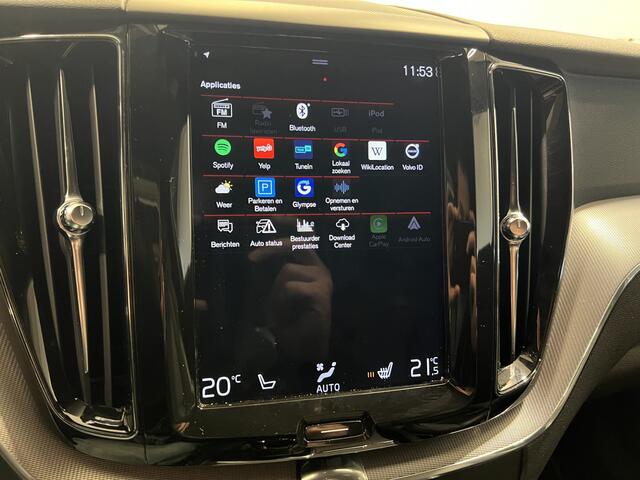 Volvo XC60 2.0 T5 AWD R-Design | Navigatie/Android/Apple Carplay | LM Velgen 19" | Voorstoelen Verwarmd | PDC Voor en Achter + Achteruitrijcamera |