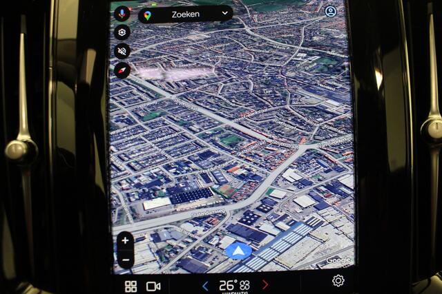 Volvo XC60 2.0 T6 Plug-in hybrid AWD Plus Dark |Pano|