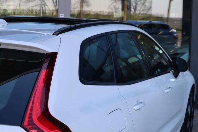 Volvo XC60 2.0 T6 Plug-in hybrid AWD Ultimate Dark | Schuif-/ kanteldak| Head-up display| Harman Kardon audiosysteem| Stoelverwarming voor + achter| Stuurwielverwarming| Semi- elektrisch inklapbare trekhaak|