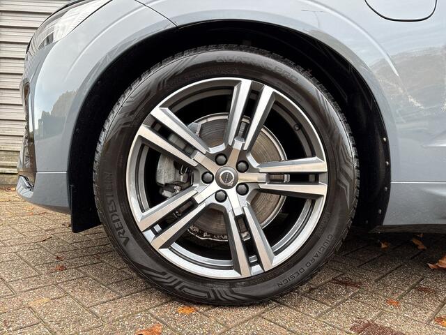 Volvo XC60 T6 Plug-in hybrid AWD R-Design / Stoelventilatie & massage / Luchtvering / 20" / Long Range /