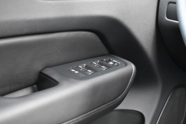 Volvo XC60 T6 350PK Plug-in hybrid AWD Plus Dark | 360 Camera | Trekhaak |