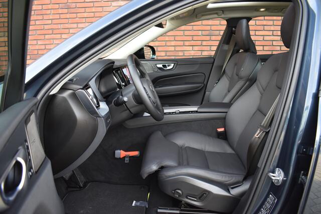 Volvo XC60 T6 350PK Plug-in hybrid AWD Ultra Dark | Trekhaak | 360 Camera |