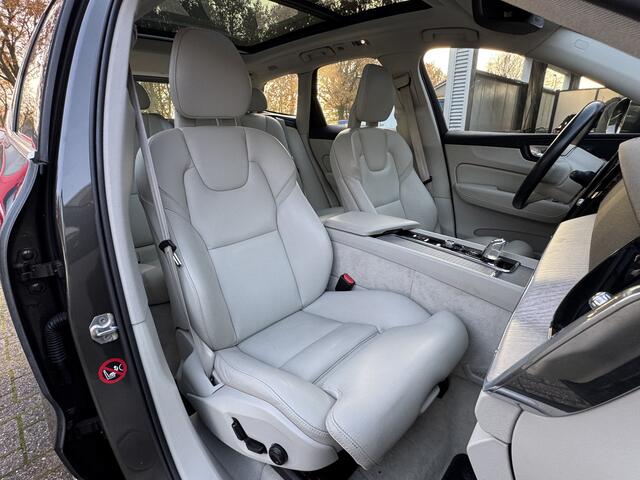 Volvo XC60 2.0 T8 Twin Engine AWD Inscription Luchtvering/Trekhaak/Pano/Leer/LED