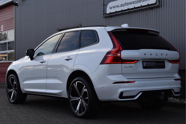 Volvo XC60 2.0 T6 Plug-in hybrid AWD R-Design VOL! Luchtvering, Trekhaak, Head-up, Panorama, Contourstoelen, Memory, 21 inch